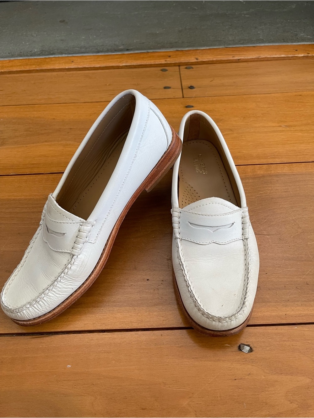 G.H. Bass Weejuns Penny Loafer White 8.5